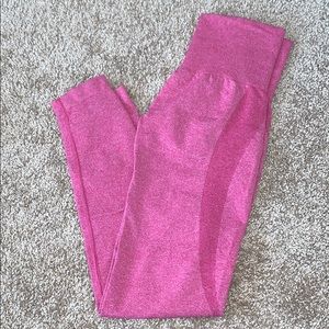 NVGTN Crimson Seamless Leggings
